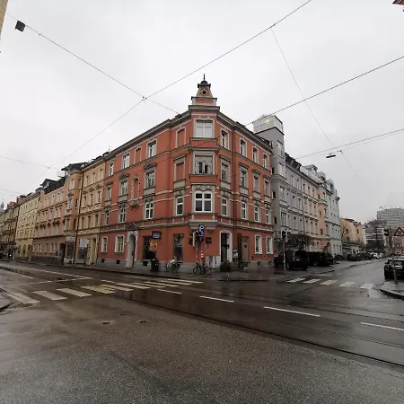 Center-apartment - Im Stadtzentrum In Perfekter Lage & Balkon Апартаменты