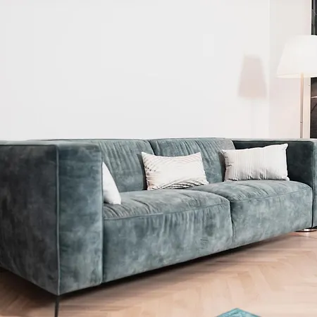 Center-apartment - Im Stadtzentrum In Perfekter Lage & Balkon