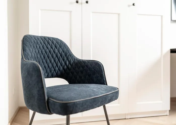 Appartamento Center-apartment - Im Stadtzentrum In Perfekter Lage & Balkon