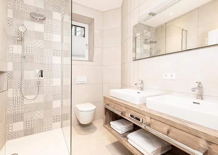 Appartamento Center-apartment - Im Stadtzentrum In Perfekter Lage & Balkon Innsbruck