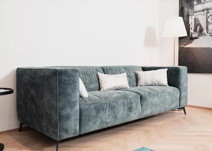 Center-apartment - Im Stadtzentrum In Perfekter Lage & Balkon